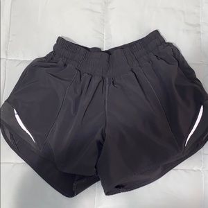 Lululemon hotty hot shorts